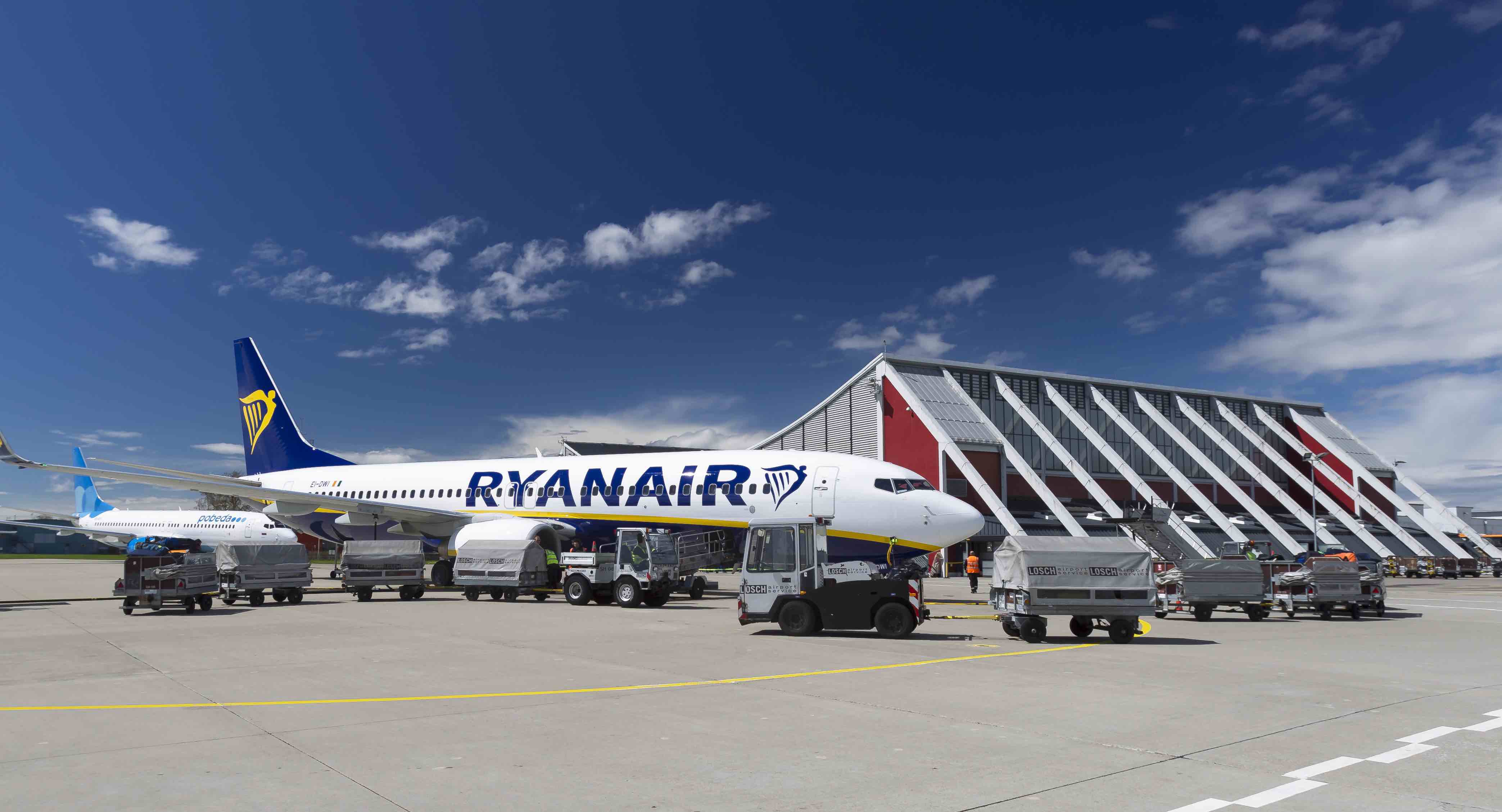 Wie Kommt Man Von München Nach Memmingen Flughafen Neue Flugziele am Flughafen Memmingen