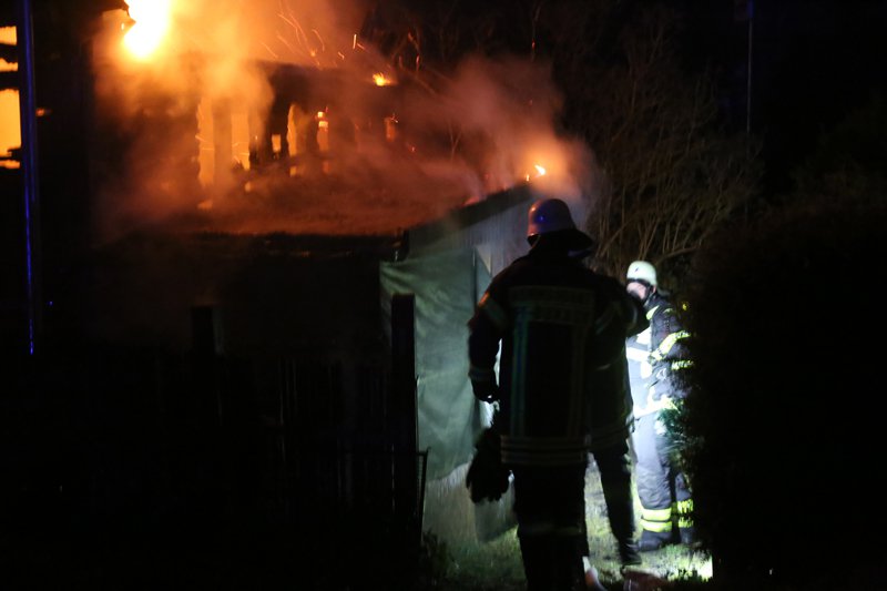 Memmingen-Buxach: Brand einer Gaststätte in Schrebergartensiedlung