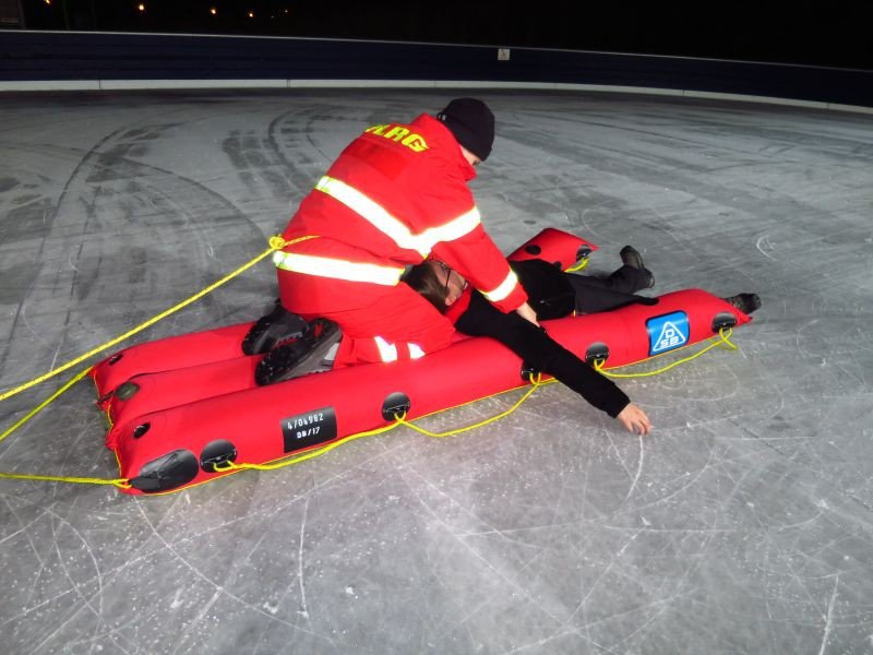 Neues Eisrettungsgerät DLRG