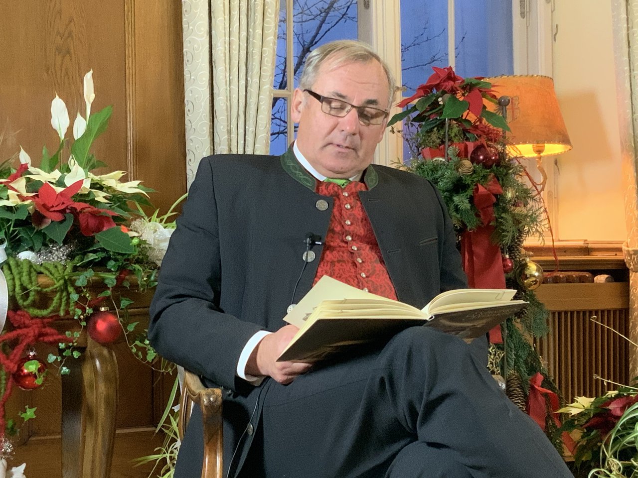 OB liest Weihnachtsgeschichte