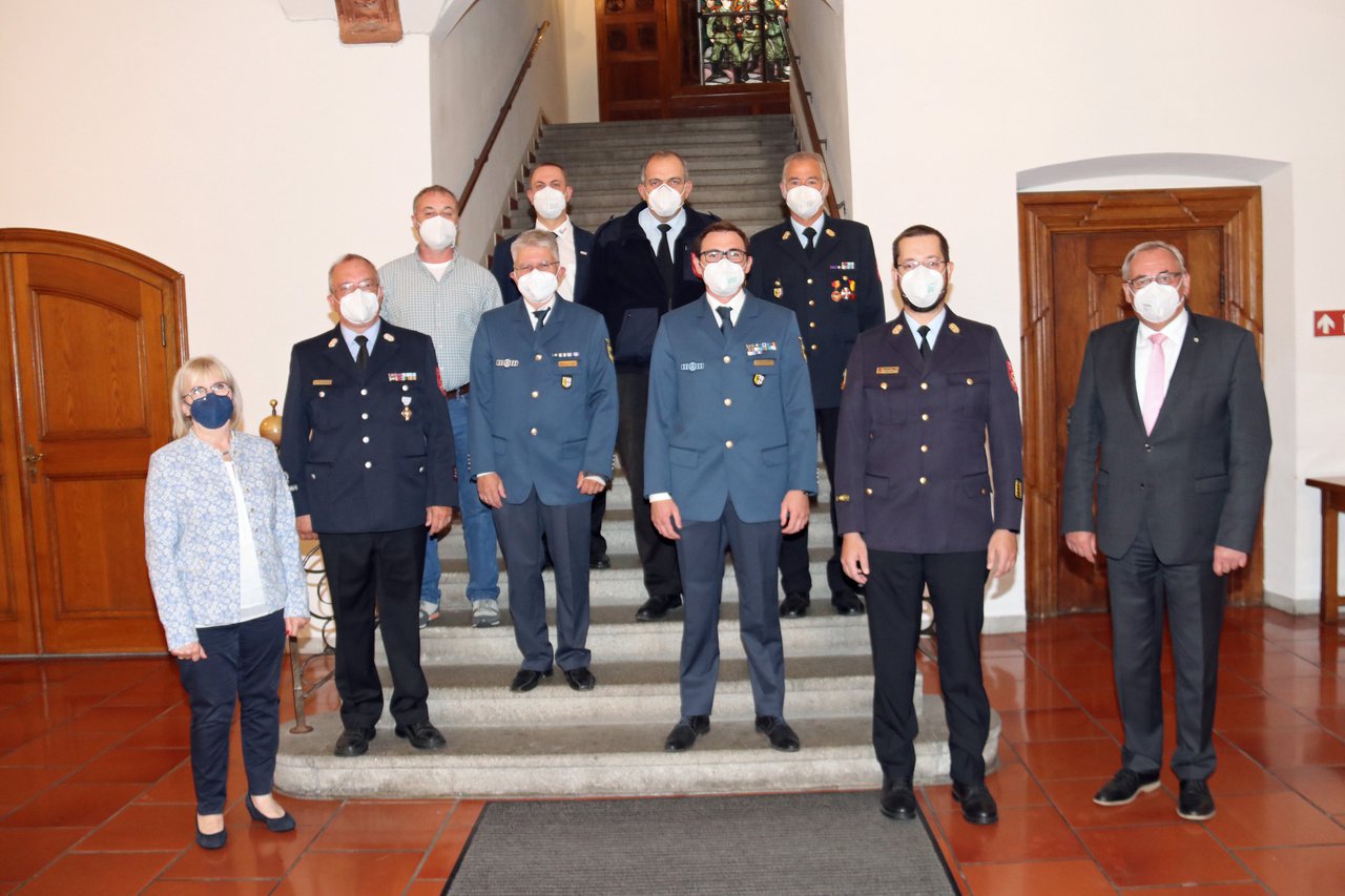 Einsatzleiter THW und Feuerwehr verabschiedet