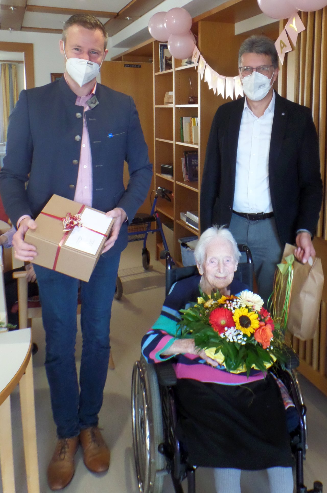 2022-10-19 110. Geburtstag.jpg