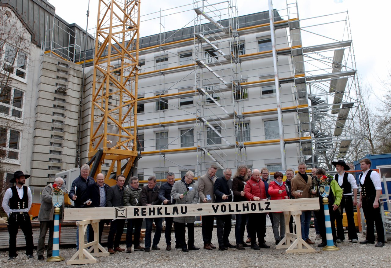 2023-03-28 Baubeginn Aufstockung.jpg