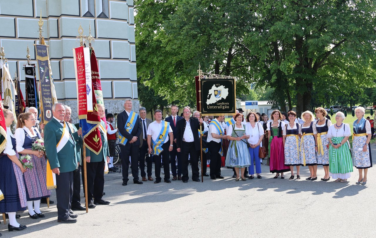 2023-07-19 Standartensegnung