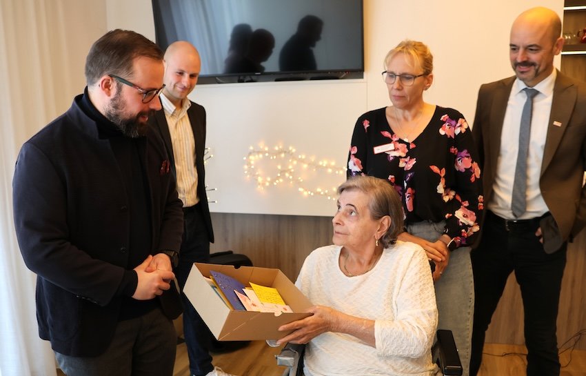 2025-12-22_Weihnachtspost-mit-Herz_001