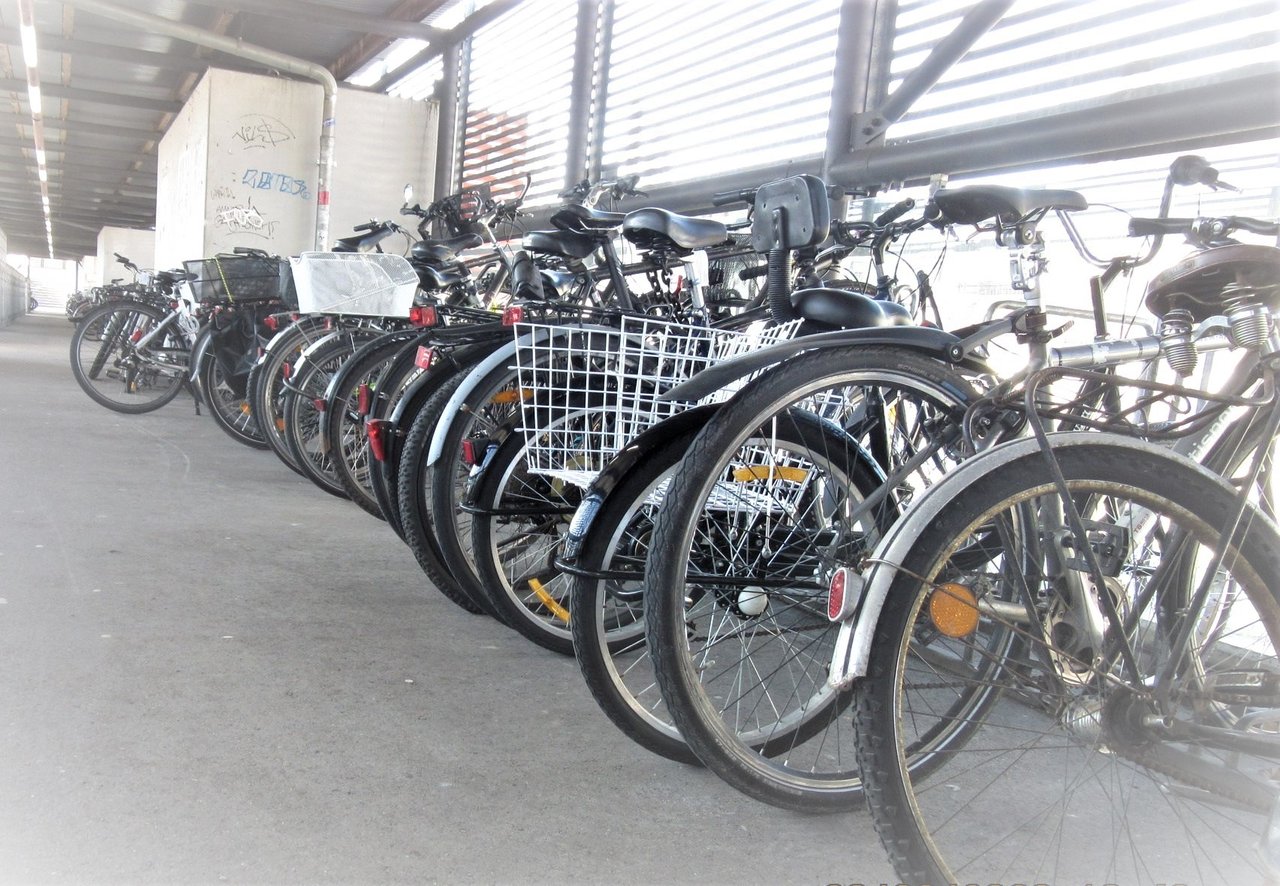 20260323_Schrotträder-Fahrradparkhaus