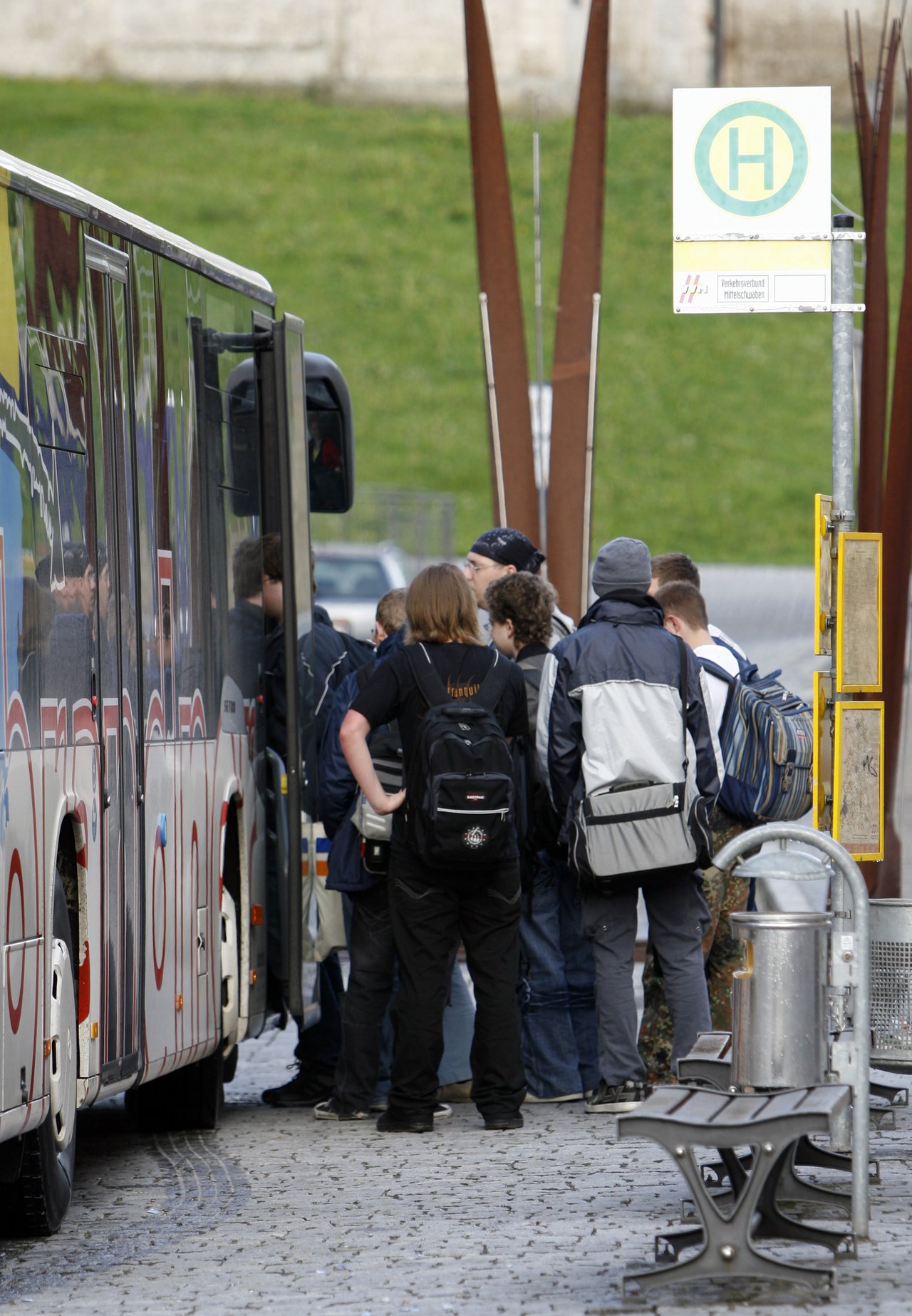 9868 Schulbus.jpg