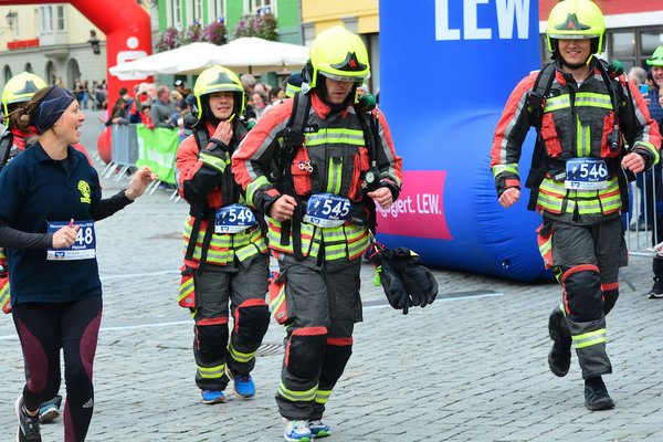 Altstadtlauf 2022 Feuerwehr.jpg