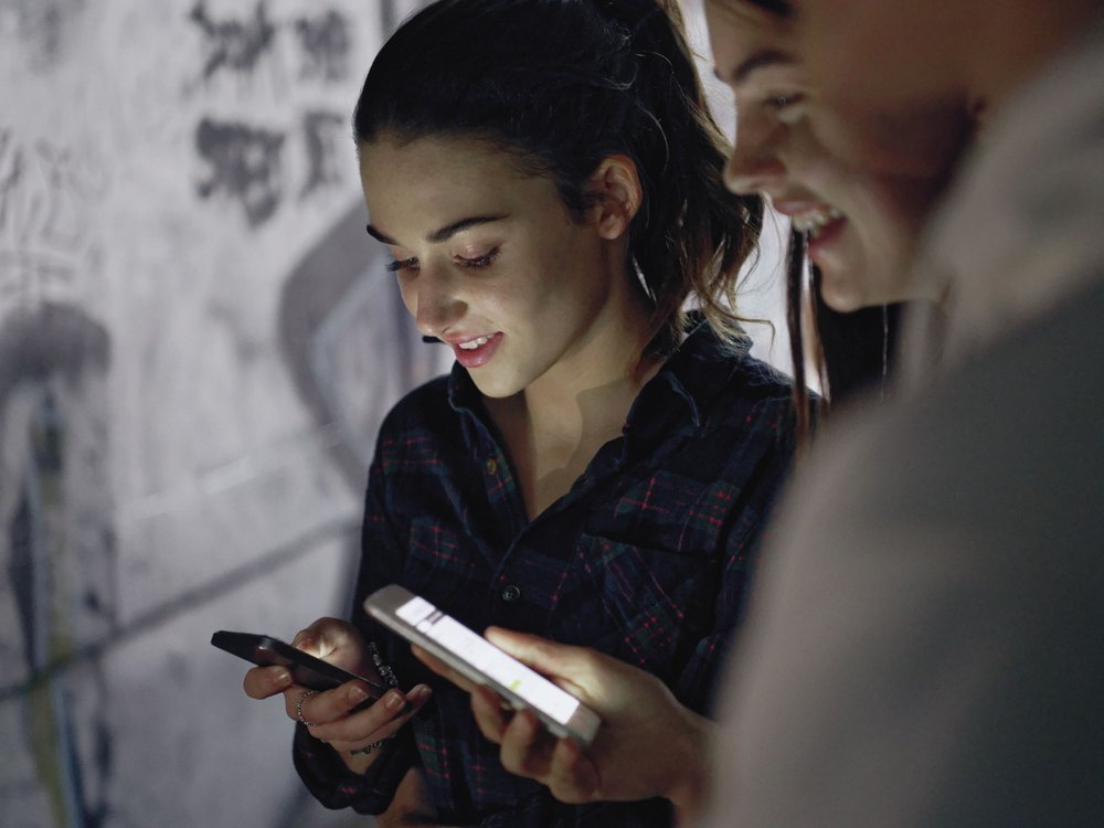 Cybermobbing smartphone Gruppe