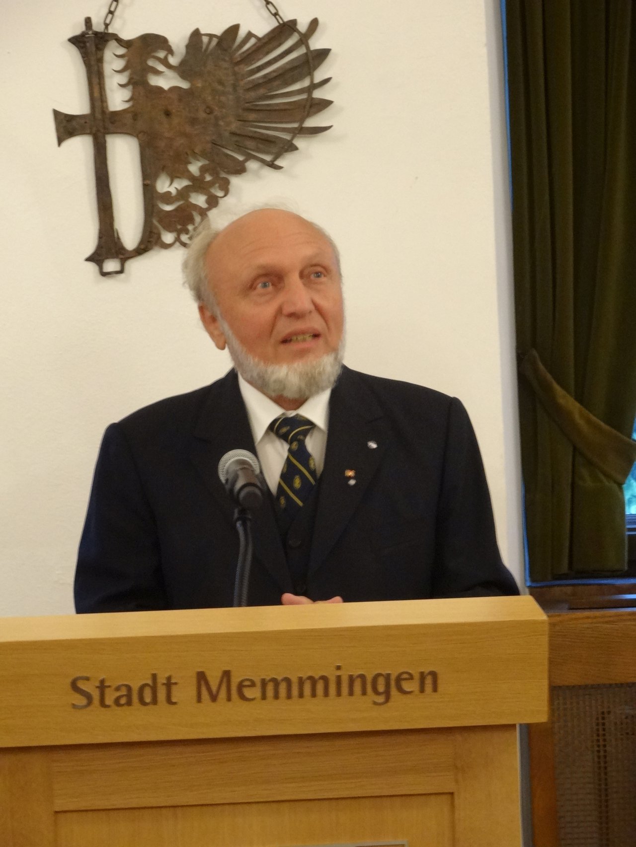 Prof Sinn