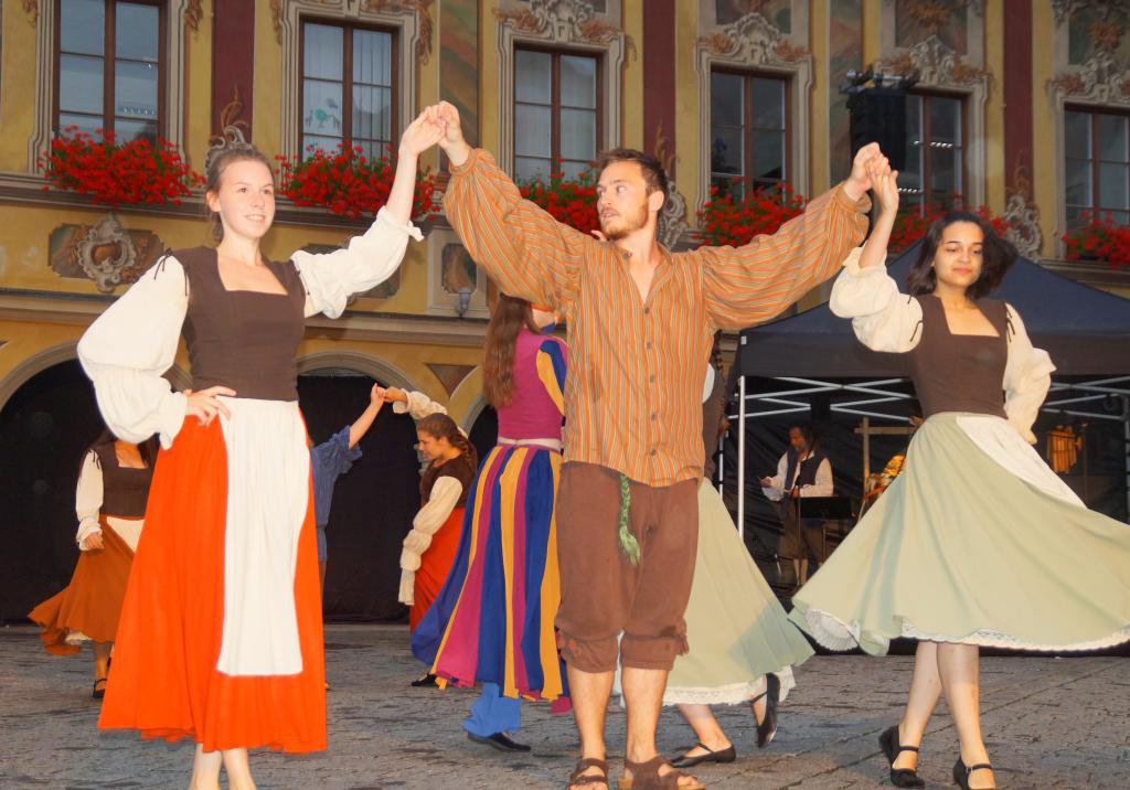 Tanz Kopfsteinpflaster 2