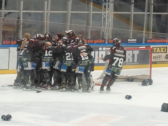 ECDC Frauen Titel 25