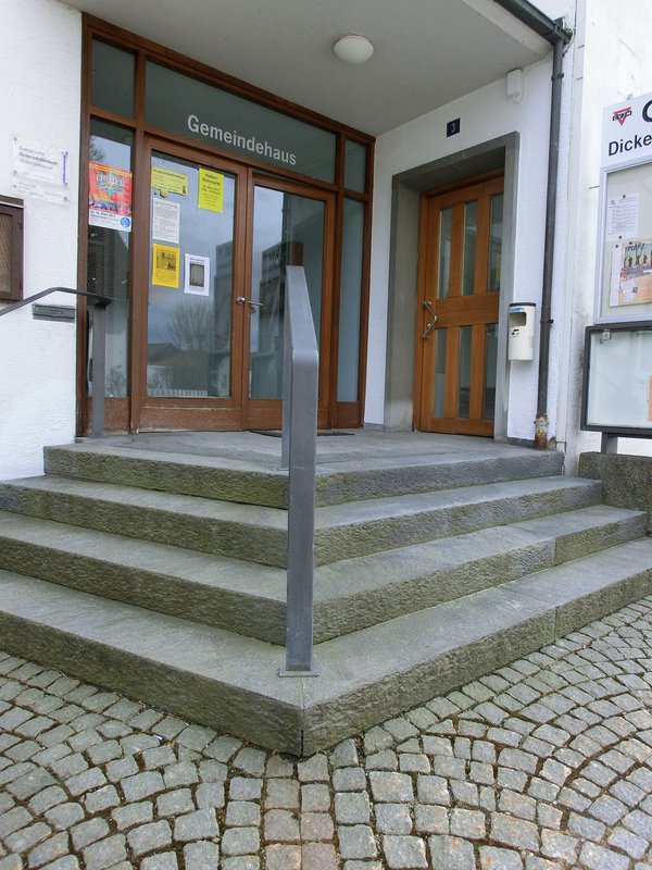 Gemeindehaus Dickenreishausen nicht barrierefrei