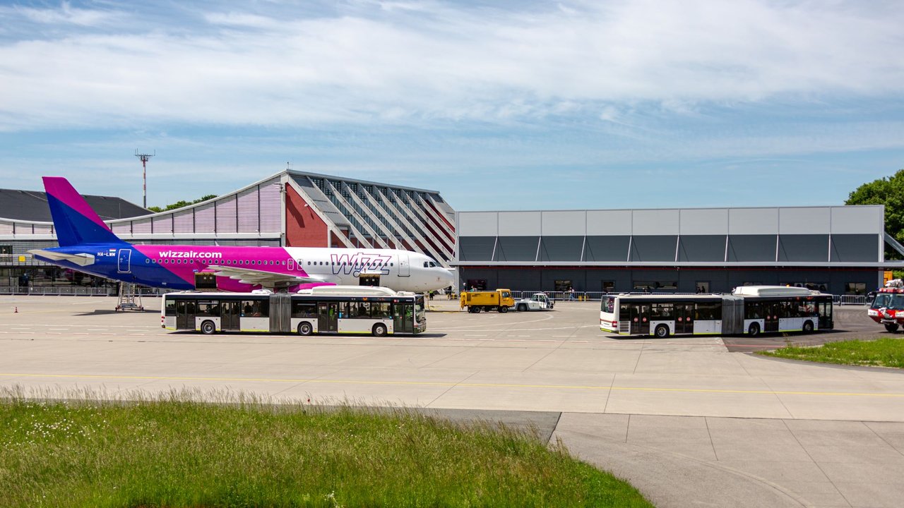 FMM-Vorfeld-1-mit-Gepaeckhalle.jpg