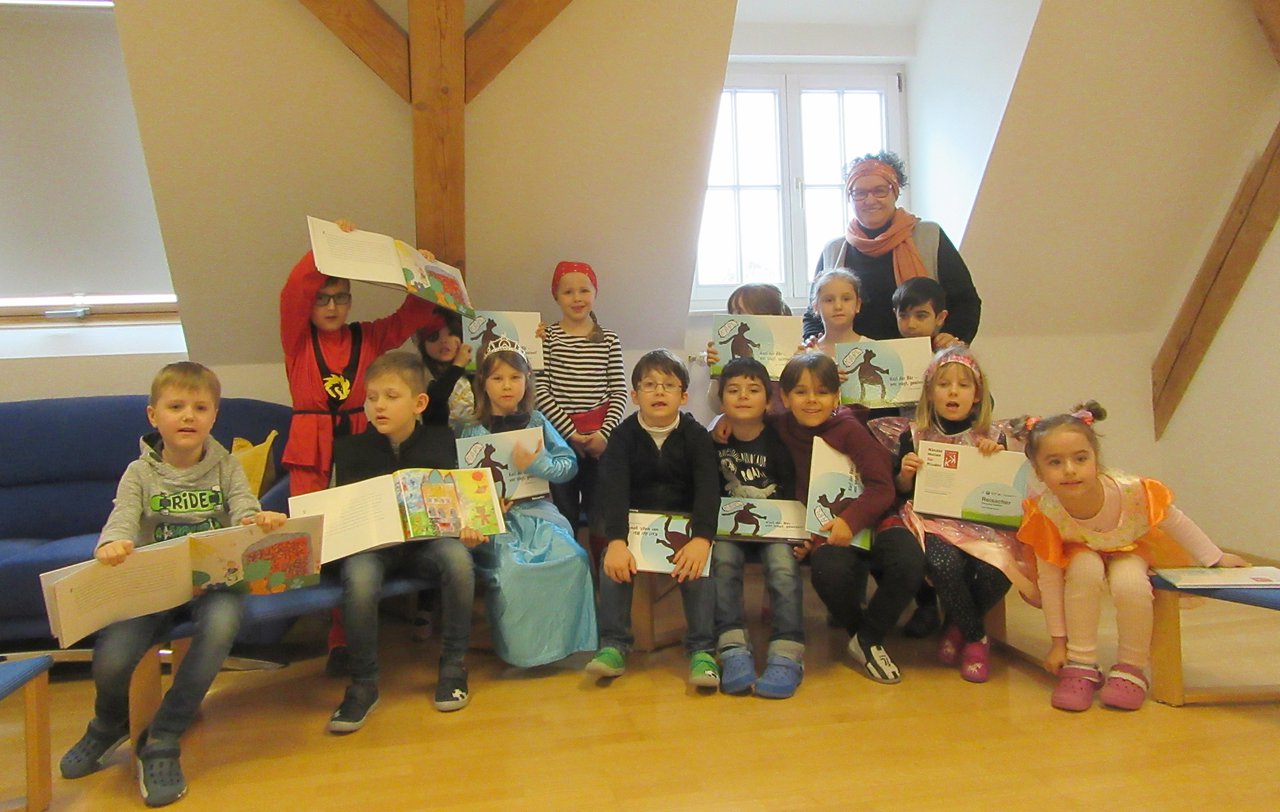 Kinder malen für Kinder