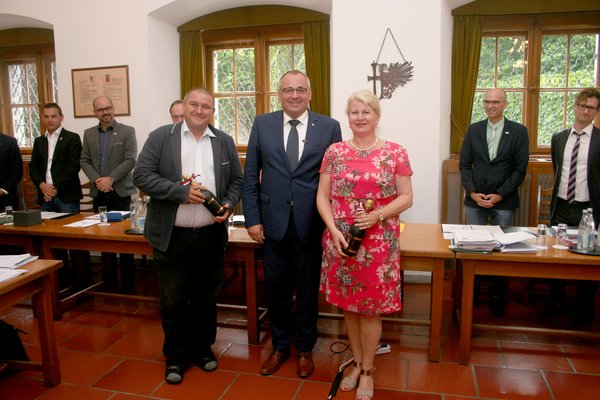 {{ blog.title }}