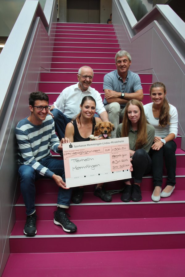 Schüler spenden ans Tierheim