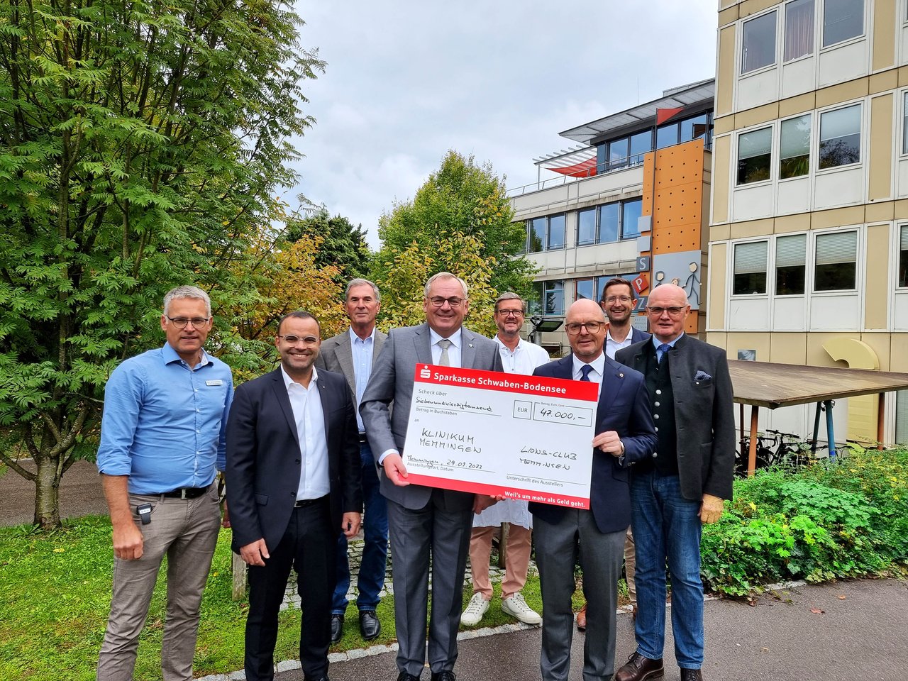Klinikum Memmingen - Lions Club spendet 47.000 Euro.jpg