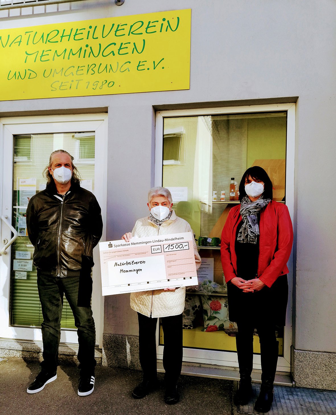 Naturheilverein spendet.jpg
