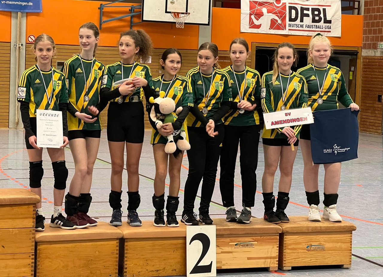 SVA U14 weiblich Bayerischer Vizemeister.JPG