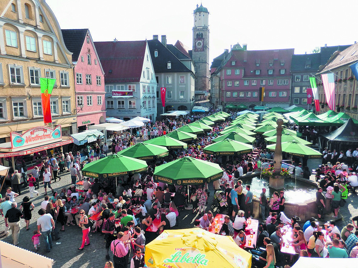 "Shoppen und Feiern"