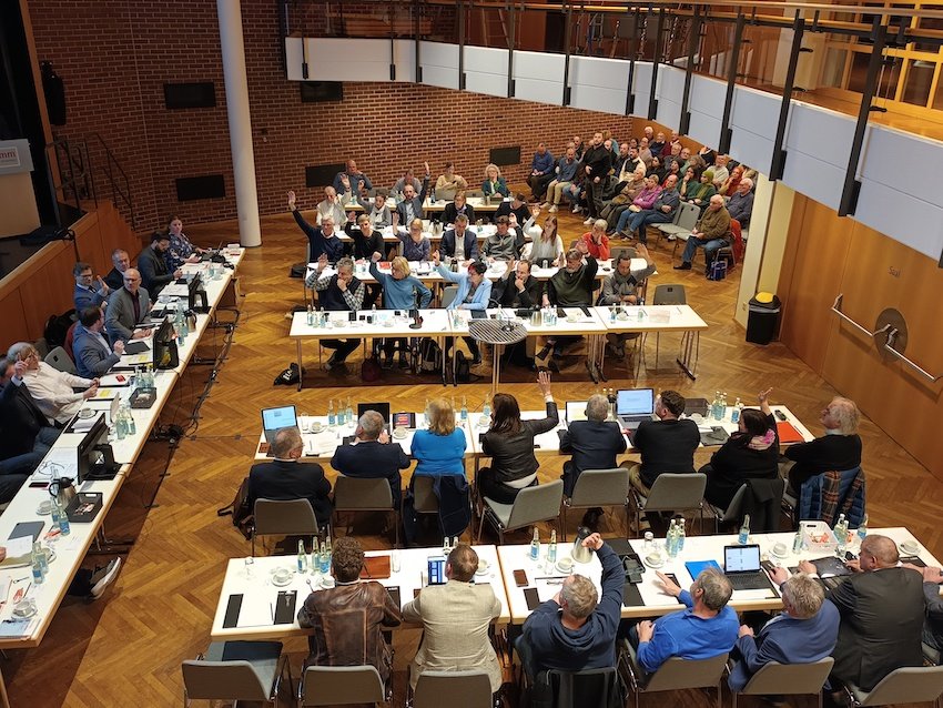 Stadtratssitzung Minarett web