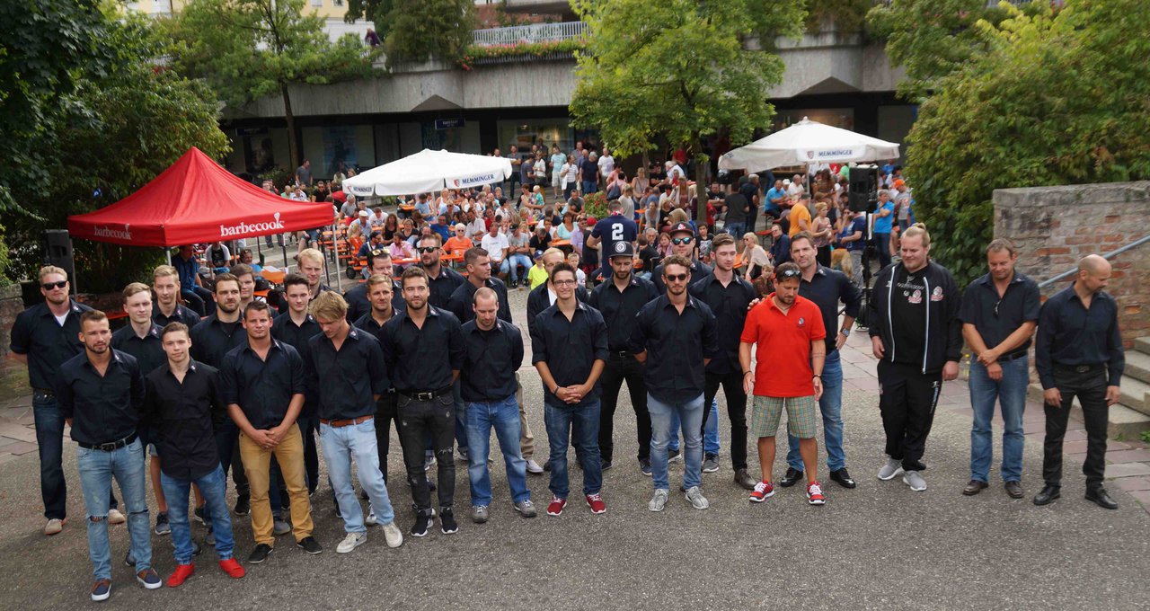 Team - Präsent web.jpg