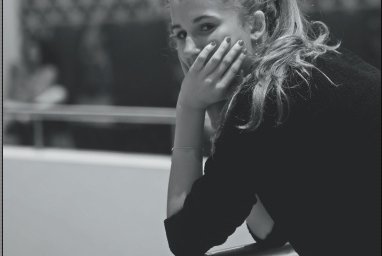 {{ blog.title }}