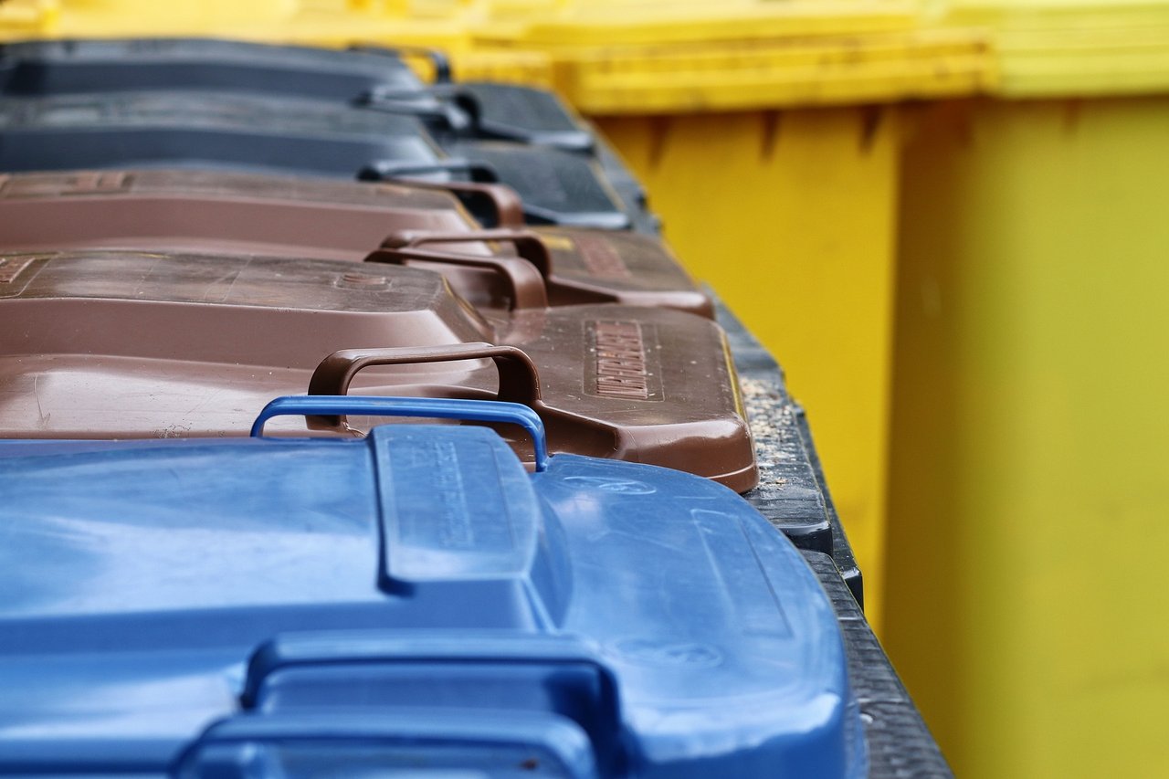 garbage-cans-g47c24c352_1920.jpg