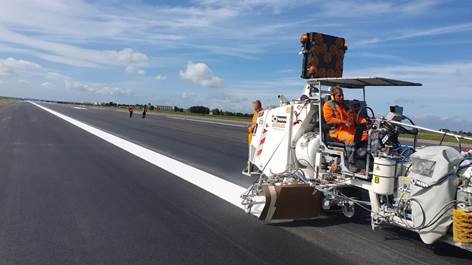 Baumaschine Airport.jpg