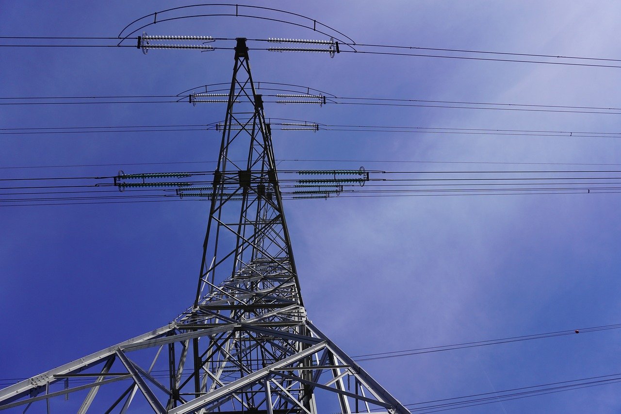 power-lines-7516753_1280