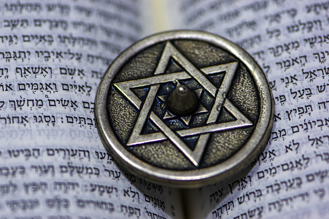 star-of-david-gfed41b72f_1920.jpg