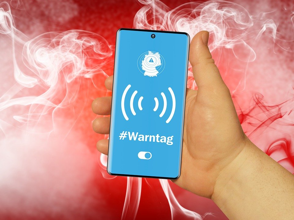 warning-day-5592323_1280