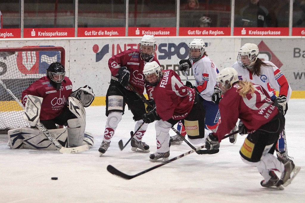 ECDC Memmingen, Damen gegen ESC Planegg