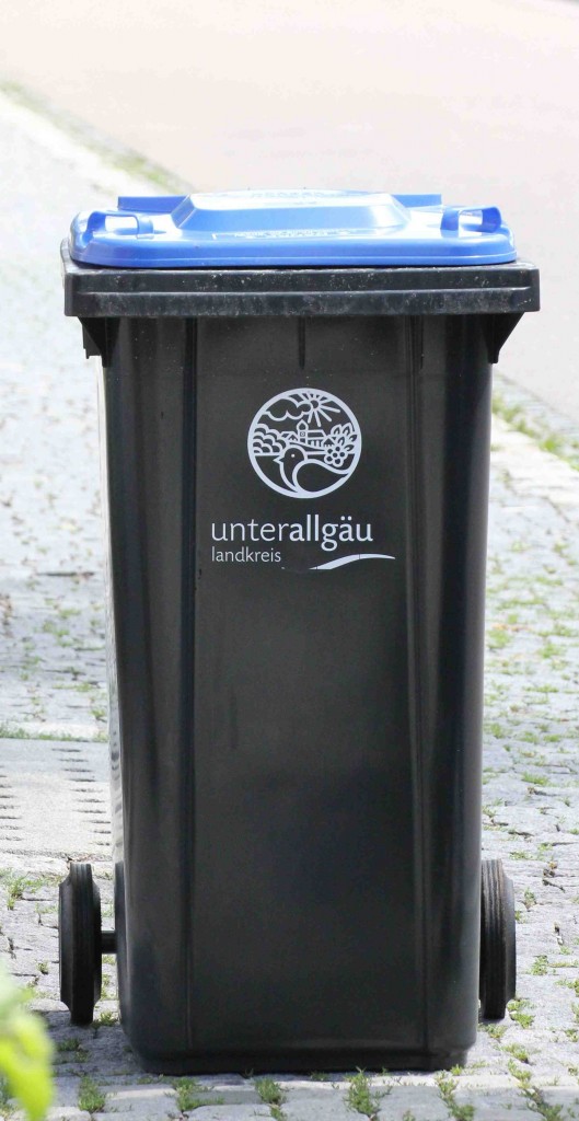 Blaue Tonne kl