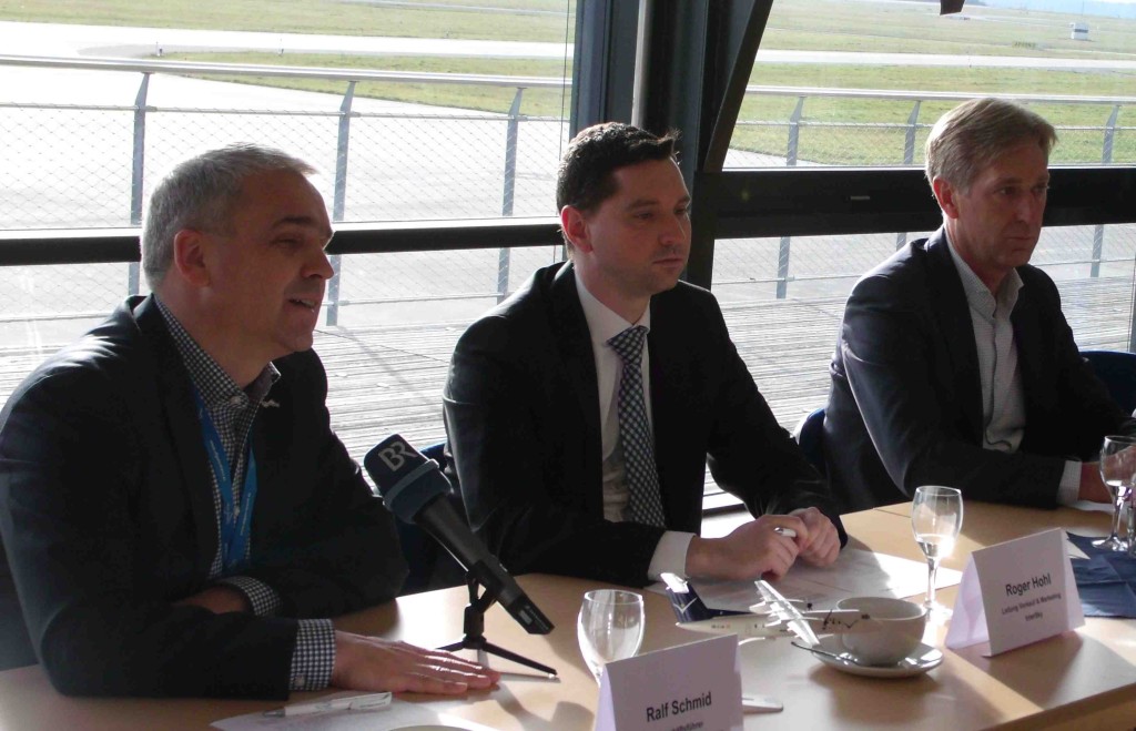 APDSC DIGITAL CAMERA