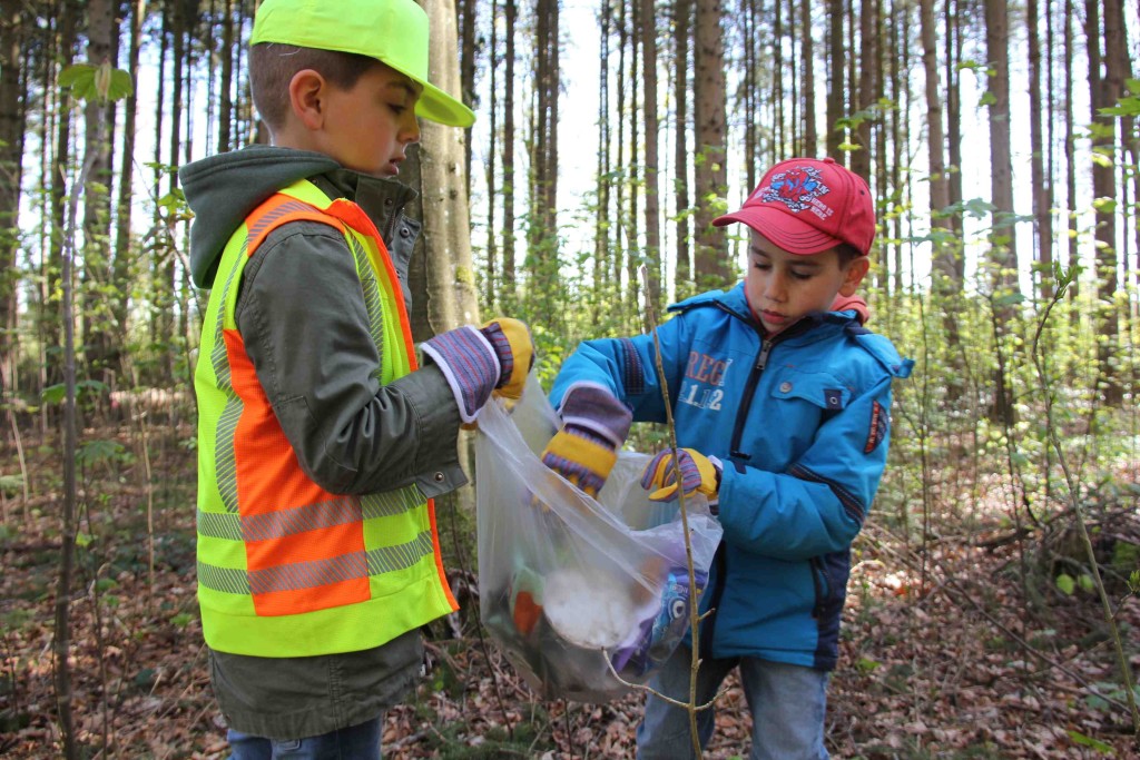 Müll sammeln Stadtweiherwald_01