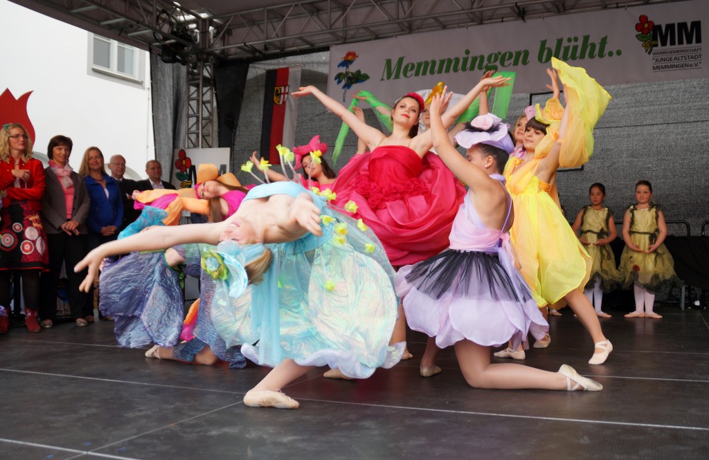 Krönungstanz der Dancing School Tosca.