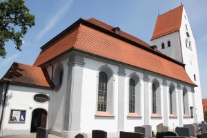 Wurde vor 250 Jahren geweiht. Das Geburtstagskind – die Pfarrkirche St. Martin in Steinheim. Fotos: Michael Birk Pressestelle/Stadt Memmingen